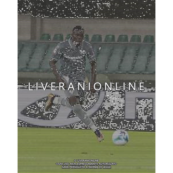 Fallou Cham of Hellas Verona FC play the ball during Hellas Verona FC vs Venezia FC, 16° leg of Coppa Italia Frecciarossa 2025-26 game at Marcantonio Bentegodi stadium in Verona (VR), Italy, on September 24, 2025. (Photo by Davide Casentini)- AGENZIA ALDO LIVERANI SAS