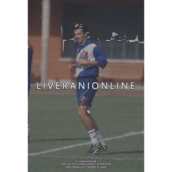 DIAP-RETROSPETTIVA ROBERTO RAMBAUDI CALCIATORE NELLA FOTO ROBERTO RAMBAUDI CON LA MAGLIA DELLA NAZIONALE ITALIANA NELL\'ANNO 1994-1995 AG ALDO LIVERANI SAS 