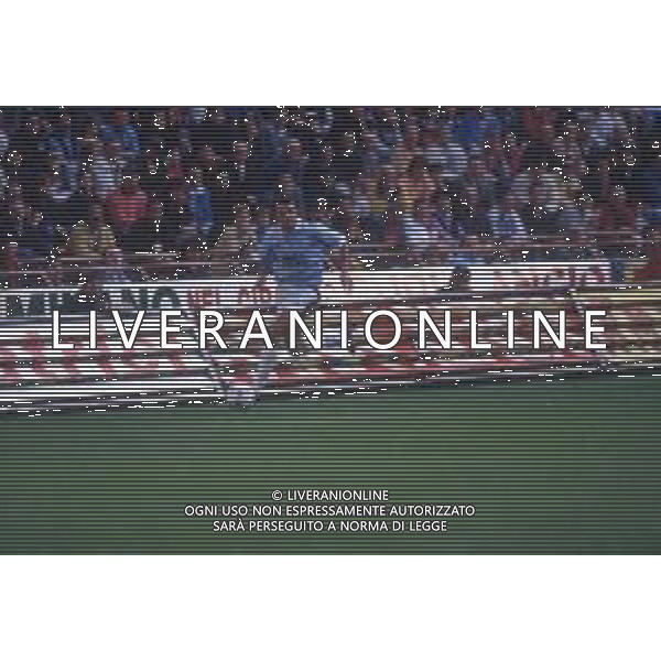 DIAP-RETROSPETTIVA ROBERTO RAMBAUDI CALCIATORE NELLA FOTO ROBERTO RAMBAUDI CON LA MAGLIA DELLA LAZIO CALCIO NELL\'ANNO 1994-1995 AG ALDO LIVERANI SAS 