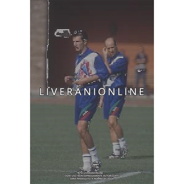 DIAP-RETROSPETTIVA ROBERTO RAMBAUDI CALCIATORE NELLA FOTO ROBERTO RAMBAUDI CON LA MAGLIA DELLA NAZIONALE ITALIANA NELL\'ANNO 1994-1995 AG ALDO LIVERANI SAS