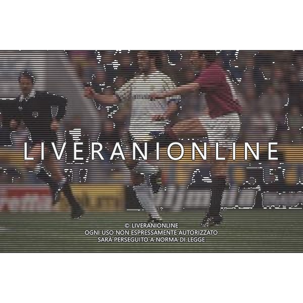 DIAP-RETROSPETTIVA MARTIN VASQUEZ CALCIATORE NELLA FOTO MARTIN VASQUEZ CON LA MAGLIA DEL TORINO CALCIO NELL\'ANNO 1990-1991 AG ALDO LIVERANI SAS