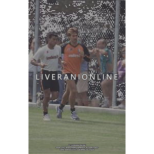 DIAP-RETROSPETTIVA MARTIN VASQUEZ CALCIATORE NELLA FOTO MARTIN VASQUEZ CON LA MAGLIA DEL TORINO CALCIO NELL\'ANNO 1990-1991 AG ALDO LIVERANI SAS