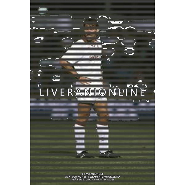 DIAP-RETROSPETTIVA MARTIN VASQUEZ CALCIATORE NELLA FOTO MARTIN VASQUEZ CON LA MAGLIA DEL TORINO CALCIO NELL\'ANNO 1990-1991 AG ALDO LIVERANI SAS