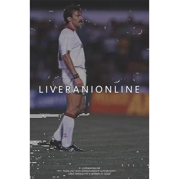 DIAP-RETROSPETTIVA MARTIN VASQUEZ CALCIATORE NELLA FOTO MARTIN VASQUEZ CON LA MAGLIA DEL TORINO CALCIO NELL\'ANNO 1990-1991 AG ALDO LIVERANI SAS