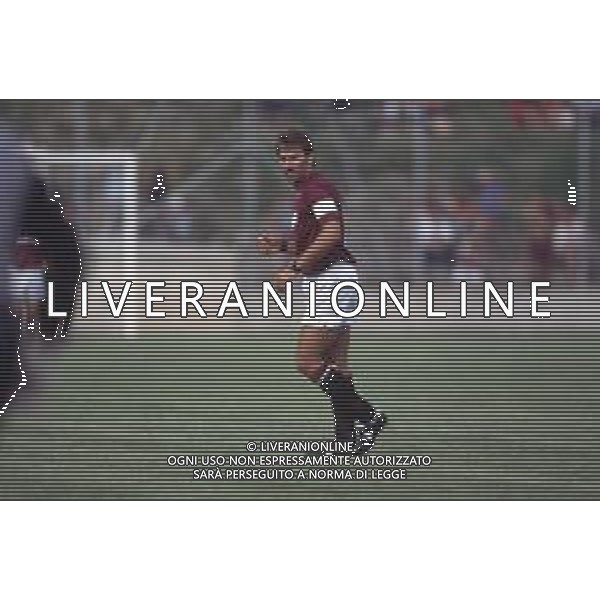 DIAP-RETROSPETTIVA MARTIN VASQUEZ CALCIATORE NELLA FOTO MARTIN VASQUEZ CON LA MAGLIA DEL TORINO CALCIO NELL\'ANNO 1990-1991 AG ALDO LIVERANI SAS