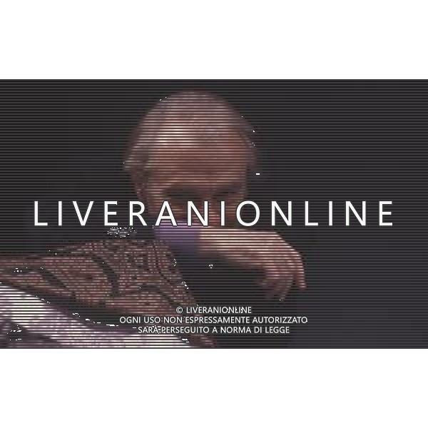 DIAP-RETROSPETTIVA GIORGIO ALBERTAZZI ATTORE NELLA FOTO GIORGIO ALBERTAZZI IN UNA COMMEDIA TEATRALE CON MARIANGELA D\'ABBRACCIO AG ALDO LIVERANI SAS