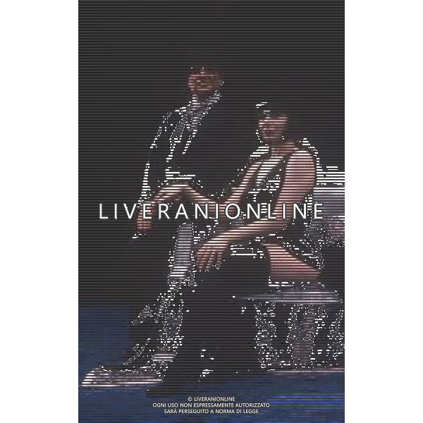 DIAP-RETROSPETTIVA GIORGIO ALBERTAZZI ATTORE NELLA FOTO GIORGIO ALBERTAZZI IN UNA COMMEDIA TEATRALE CON MARIANGELA D\'ABBRACCIO AG ALDO LIVERANI SAS
