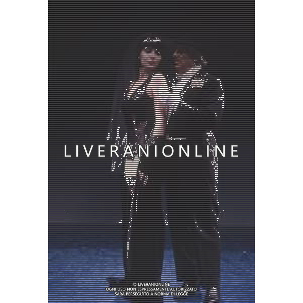 DIAP-RETROSPETTIVA GIORGIO ALBERTAZZI ATTORE NELLA FOTO GIORGIO ALBERTAZZI IN UNA COMMEDIA TEATRALE CON MARIANGELA D\'ABBRACCIO AG ALDO LIVERANI SAS