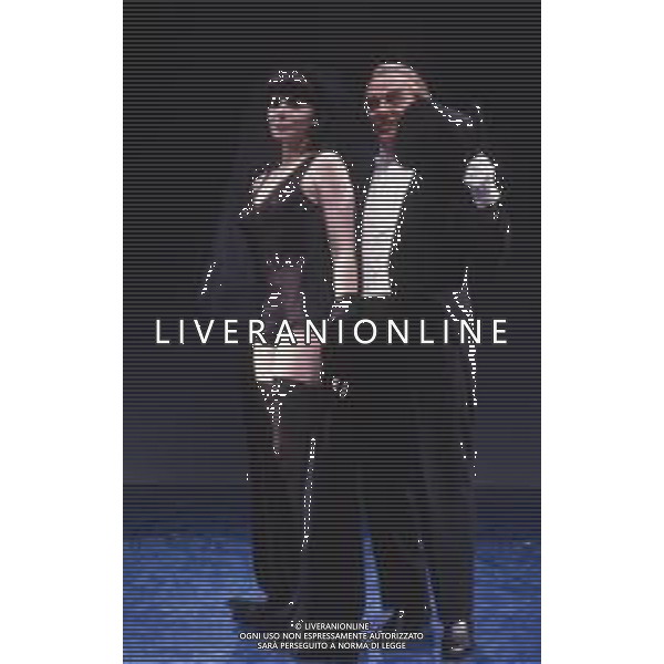 DIAP-RETROSPETTIVA GIORGIO ALBERTAZZI ATTORE NELLA FOTO GIORGIO ALBERTAZZI IN UNA COMMEDIA TEATRALE CON MARIANGELA D\'ABBRACCIO AG ALDO LIVERANI SAS