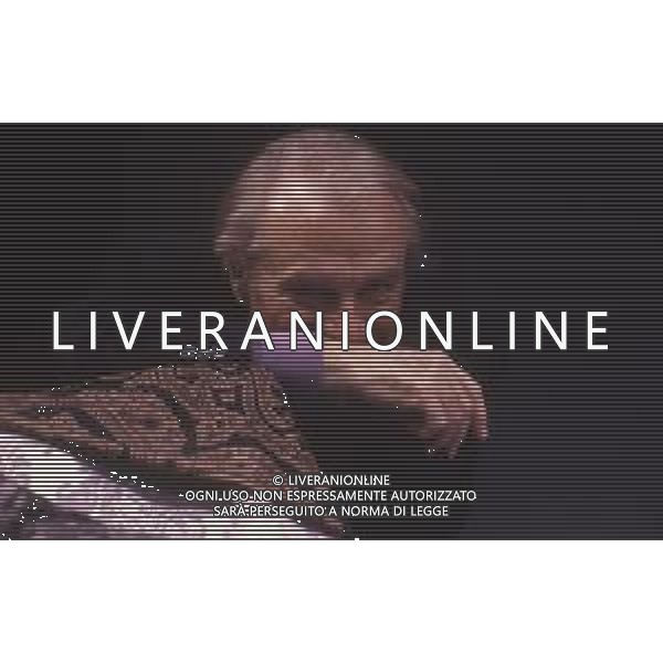 DIAP-RETROSPETTIVA GIORGIO ALBERTAZZI ATTORE NELLA FOTO GIORGIO ALBERTAZZI IN UNA COMMEDIA TEATRALE CON MARIANGELA D\'ABBRACCIO AG ALDO LIVERANI SAS