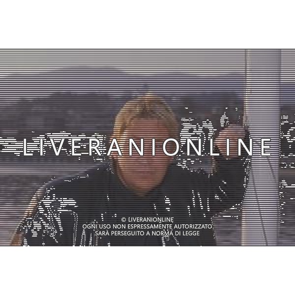 DIAP-RETROSPETTIVA CHRIS REA CANTANTE NELLA FOTO CHRIS REA A SANREMO NELL\'ANNO 1988 AG ALDO LIVERANI SAS