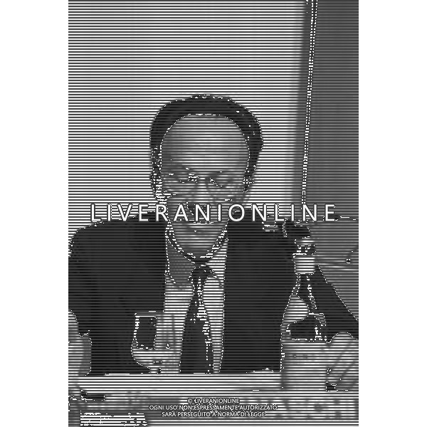 DIA - RETROSPETTIVA PIERLUIGI MAGNASCHI GIORNALISTA NELLA FOTO PIERLUIGI MAGNASCHI DIRETTORE DEL QUOTIDIANO ‘ ITALIA OGGI ‘ NOVEMBRE 1987 - AGENZIA ALDO LIVERANI SAS