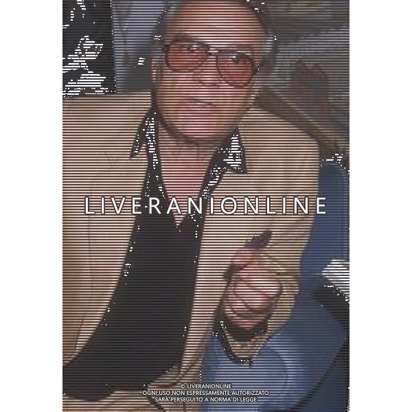 DIAP-RETROSPETTIVA GIORGIO ALBERTAZZI ATTORE NELLA FOTO GIORGIO ALBERTAZZI A MILANO IN TERRAZZA MARTINI ANNI 90 AG ALDO LIVERANI SAS 
