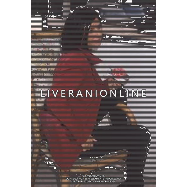 DIAP-RETROSPETTIVA LAURA PAUSINI CANTANTE NELLA FOTO LAURA PAUSINI A SANREMO NELL\'ANNO 1994 AG ALDO LIVERANI SAS