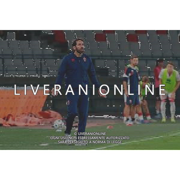 TVEM September 27, 2025 Bari, Italy - SSC Bari vs UC Sampdoria - Italian Soccer Serie B 2025/2026 - San Nicola Stadium. In the pic: coach Fabio Caserta of SSC Bari foto emmanuele mastrodonato-ag aldo liverani sas