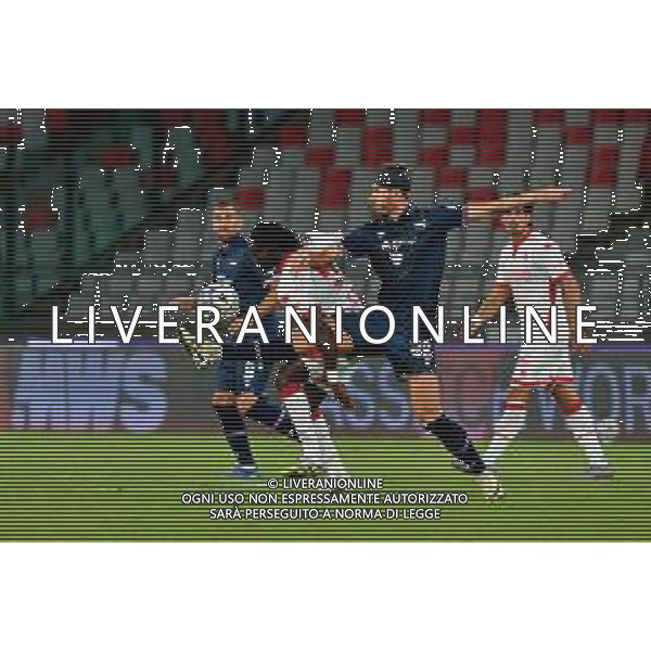 TVEM September 27, 2025 Bari, Italy - SSC Bari vs UC Sampdoria - Italian Soccer Serie B 2025/2026 - San Nicola Stadium. In the pic: Ebrima Darboe of SSC Bari in action against Oliver Abildgaard of UC Sampdoria foto emmanuele mastrodonato-ag aldo liverani sas