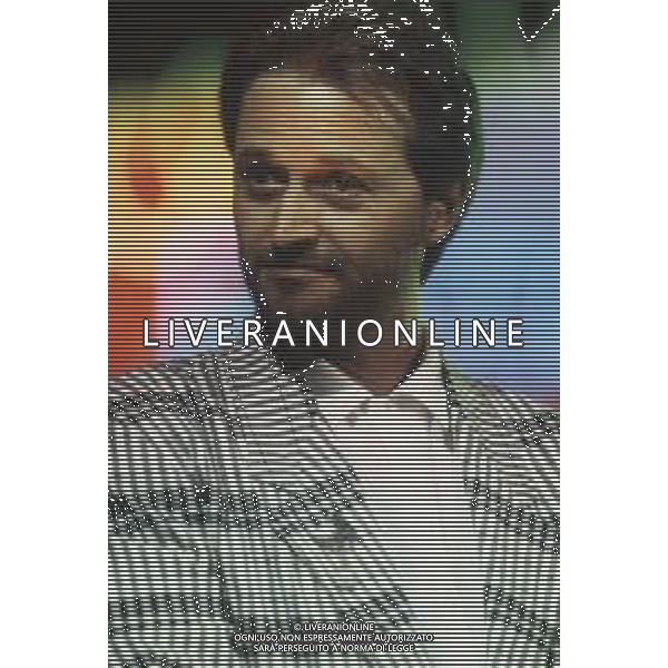 DIAP-RETROSPETTIVA AMEDEO MINGHI CANTANTE NELLA FOTO AMEDEO MINGHI A SAINT VINCENT NELL\'ANNO 1987 AG ALDO LIVERANI SAS