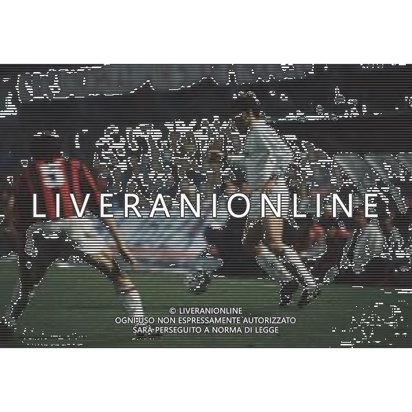 DIAP-RETROSPETTIVA MARTIN VASQUEZ CALCIATORE NELLA FOTO MARTIN VASQUEZ CON LA MAGLIA DEL REAL MADRID AG ALDO LIVERANI SAS