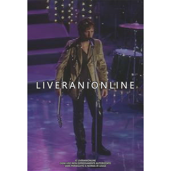 DIAP-RETROSPETTIVA BON JOVI CANTANTE NELLA FOTO BON JOVI A SANREMO NELL\'ANNO 1996 AG ALDO LIVERANI SAS