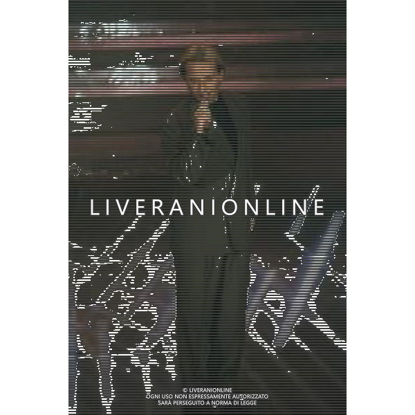 DIAP-RETROSPETTIVA AMEDEO MINGHI CANTANTE NELLA FOTO AMEDEO MINGHI A SANREMO NELL\'ANNO 1991 AG ALDO LIVERANI SAS