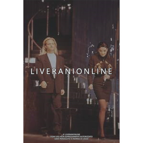 DIAP-RETROSPETTIVA AMEDEO MINGHI CANTANTE NELLA FOTO AMEDEO MINGHI CON MIETTA AL FESTIVAL DI SANREMO NELL\'ANNO 1990 AG ALDO LIVERANI SAS