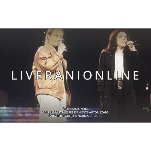 DIAP-RETROSPETTIVA AMEDEO MINGHI CANTANTE NELLA FOTO AMEDEO MINGHI CON MIETTA AL FESTIVAL DI SANREMO NELL\'ANNO 1990 AG ALDO LIVERANI SAS