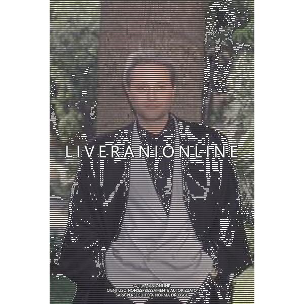 DIAP-RETROSPETTIVA AMEDEO MINGHI CANTANTE NELLA FOTO AMEDEO MINGHI AL FESTIVAL DI SANREMO NELL\'ANNO 1990 AG ALDO LIVERANI SAS