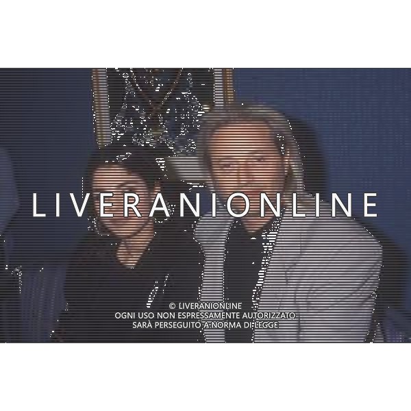 DIAP-RETROSPETTIVA AMEDEO MINGHI CANTANTE NELLA FOTO AMEDEO MINGHI CON MIETTA AL FESTIVAL DI SANREMO NELL\'ANNO 1990 AG ALDO LIVERANI SAS