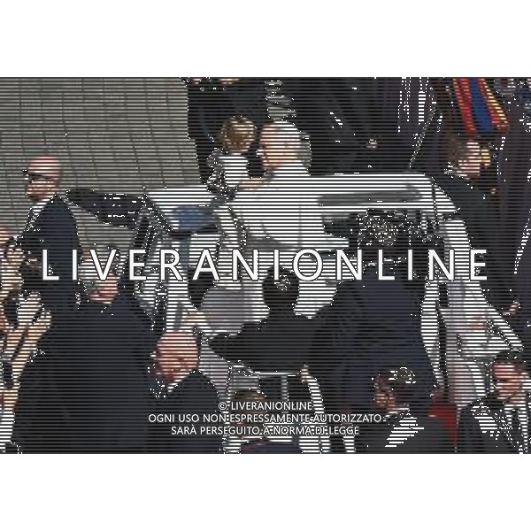 Giubileo dei catechisti - Angelus Papa Leone XIV - Citta’ del Vaticano Roma (Ita) 28-09.2025 Nella foto Papa Leone XIV tra i fedeli in Piazza San Pietro foto pasquale golia-ag aldo liverani sas