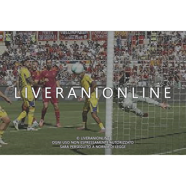 Artem Dovbyk of AS Roma scores a goal during AS Roma vs Hellas Verona FC, 5° Serie A Enilive 2025-26 game at Olimpic stadium in Roma (RM), Italy, on September 28, 2025. (Photo by Davide Casentini)- AGENZIA ALDO LIVERANI SAS
