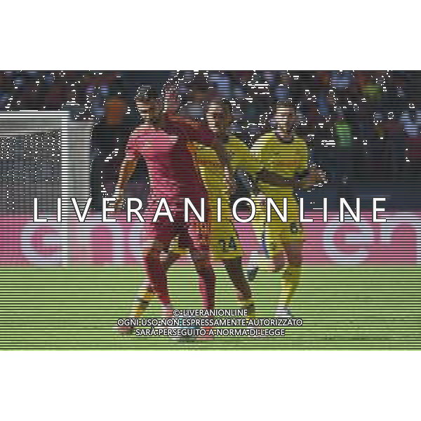 TVPG AS Roma vs Hellas Verona Fc nella foto Zeki Çelik (As Roma) a contrasto con Antoine Bernede (Hellas Verona Fc) 28-09-2025 Stadio Olimpico, Roma (ITA) - Serie A Enilive 2025/26 Quinta Giornata ©TVPG Pasquale Golia - AGENZIA ALDO LIVERANI SAS