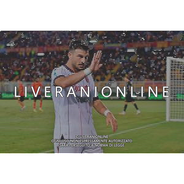 TVEM September 28, 2025 Lecce, Italy - US Lecce vs Bologna FC - Italian soccer serie A 2025/26 - Via Del Mare Stadium. In the pic: Riccardo Orsolini of Bologna FC celebrates after scoring a goal ©TVEM Mastrodonato Emmanuele - AGENZIA ALDO LIVERANI SAS