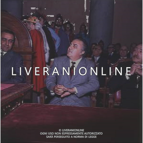 COL-RETROSPETTIVA FEDERICO FELLINI REGISTA NELLA FOTO FEDERICO FELLINI CON GIULIETTA MASINA MATRICOLA D\'ONORE AL\'UNIVERSITA\' DI PAVIA NELL\'ANNO 1971 AG ALDO LIVERANI SAS