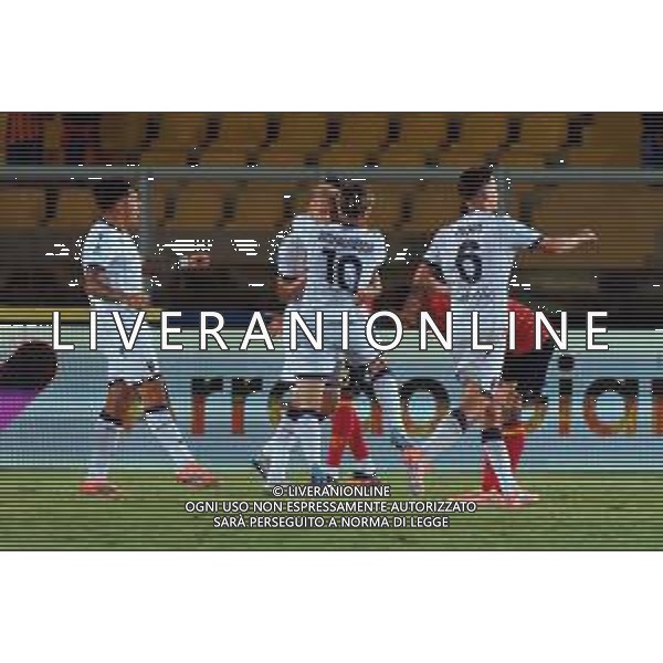 TVEM September 28, 2025 Lecce, Italy - US Lecce vs Bologna FC - Italian soccer serie A 2025/26 - Via Del Mare Stadium. In the pic: Jens Odgaard of Bologna FC celebrates after scoring a goal with Federico Bernardeschi of Bologna FC ©TVEM Emmanuele Mastrodonato - AGENZIA ALDO LIVERANI SAS