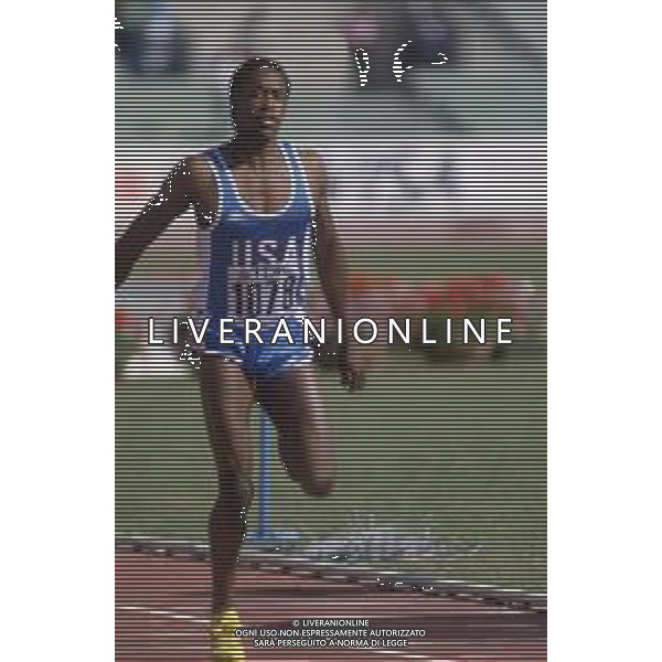 DIAP-RETROSPETTIVA HARRY LEE REYNOLDS ATLETA NELLA FOTO HARRY LEE REYNOLDS AI MONDIALI DI ATLETICA A ROMA NELL\'ANNO 1987 AG ALDO LIVERANI SAS