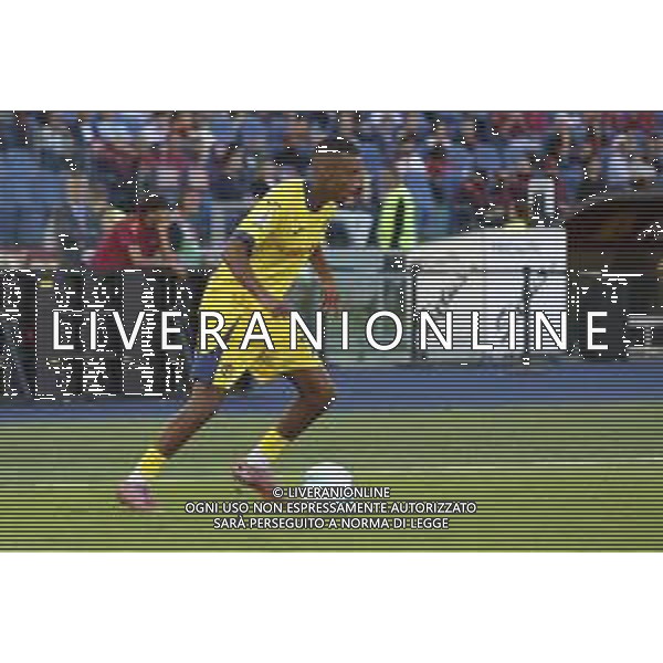 Rafik Belghali of Hellas Verona FC play the ball during AS Roma vs Hellas Verona FC, 5° Serie A Enilive 2025-26 game at Olimpic stadium in Roma (RM), Italy, on September 28, 2025. (Photo by Davide Casentini) AG ALDO LIVERANI SAS
