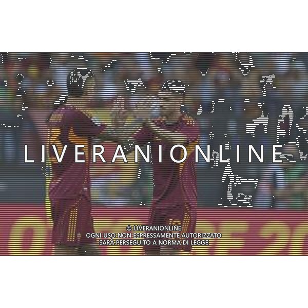 Matías Soulé of AS Roma celebrates with Gianluca Mancini of AS Roma during AS Roma vs Hellas Verona FC, 5° Serie A Enilive 2025-26 game at Olimpic stadium in Roma (RM), Italy, on September 28, 2025. (Photo by Davide Casentini) AG ALDO LIVERANI SAS