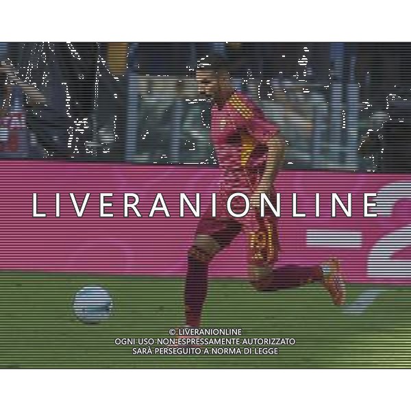 Zeki Çelik of AS Roma play the ball during AS Roma vs Hellas Verona FC, 5° Serie A Enilive 2025-26 game at Olimpic stadium in Roma (RM), Italy, on September 28, 2025. (Photo by Davide Casentini) AG ALDO LIVERANI SAS