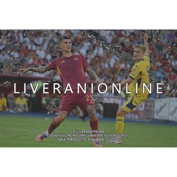 TVPG AS Roma vs Hellas Verona Fc nella foto Gianluca Mancini (As Roma) a contrasto con Martin Frese (Hellas Verona Fc) 28-09-2025 Stadio Olimpico, Roma (ITA) - Serie A Enilive 2025/26 Quinta Giornata ©TVPG Pasquale Golia - AGENZIA ALDO LIVERANI SAS