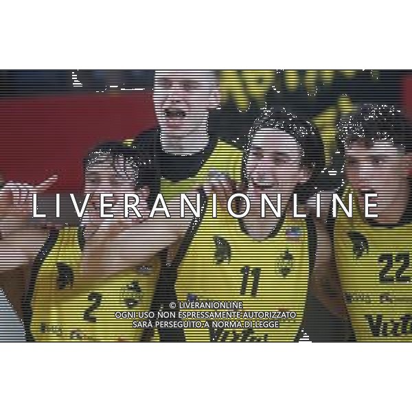 IMOLA 28 09 2025 VIRTUS IMOLA BASKET-RISTOPRO FABRIANO SERIE B1 85-66 NELLA FOTO DA SINISTRA LORENZO BALDI ILIA BOEV,MATTIA MELCHIORRI E SANVITI ALESSIO DOPO LA PARTITA ©SANNA - AGENZIA ALDO LIVERANI SAS