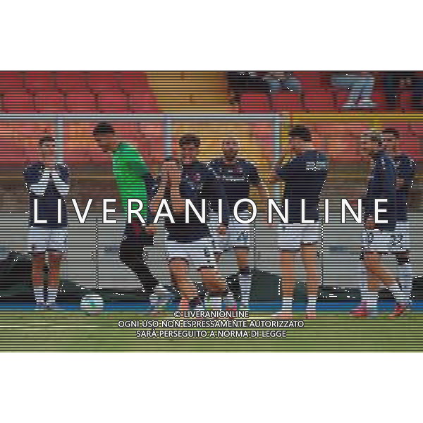 TVEM September 28, 2025 Lecce, Italy - US Lecce vs Bologna FC - Italian soccer serie A 2025/26 - Via Del Mare Stadium. In the pic: Players of Bologna FC warms up FOTO EMMANUELE MASTRODONATO-AG ALDO LIVERANI SAS
