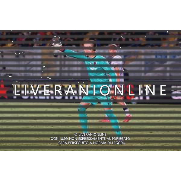 TVEM September 28, 2025 Lecce, Italy - US Lecce vs Bologna FC - Italian soccer serie A 2025/26 - Via Del Mare Stadium. In the pic: Lukasz Skorupski of Bologna FC FOTO EMMANUELE MASTRODONATO-AG ALDO LIVERANI SAS