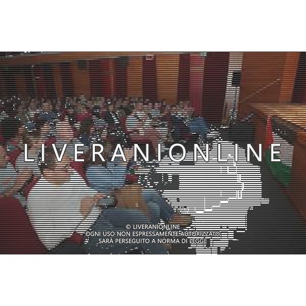 IMOLA TEATRO OSSERVANZA INCONTRO PUBBLICO PER GAZA COLLEGAMENTO CON GIORNALISTA LORENZO D\'AGOSTINO CHE SI TROVA SU BORDO GLOBAL SUMUD FLOTILLA CHE VA VERSO GAZA NELLA FOTO IN PRIMA FILA PRESENTI SINDACO MARCO PANIERI,ASSESSORI ELISA SPADA,GIANNA GAMBETTI,GIACOMO GAMBI ©SANNA - AGENZIA ALDO LIVERANI SAS