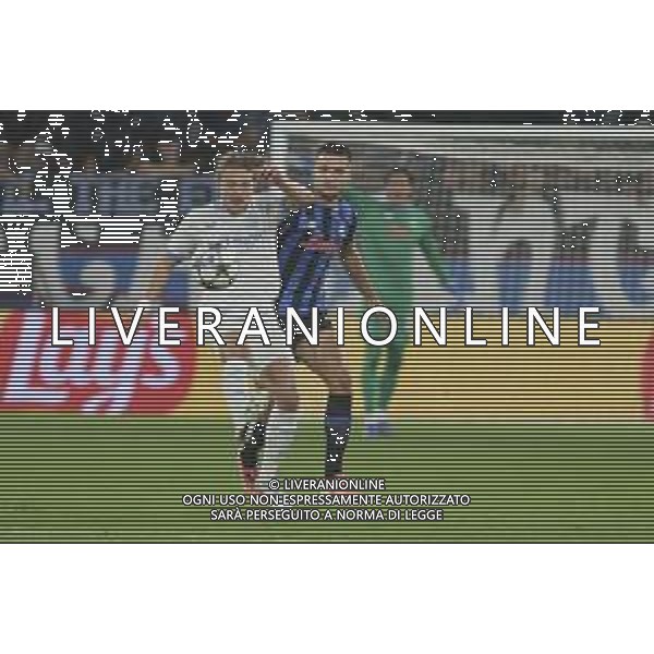 Romeo Vermant of Club Brugge battle for the ball with Berat Djimsiti of Atalanta BC during Atalanta BC vs Club Brugge, Chanpions League 2025-26 League phase, Matchday 2°, game at New Balance Arena in Bergamo (BG), Italy, on September 30, 2025. (Photo by Davide Casentini)- AGENZIA ALDO LIVERANI SAS