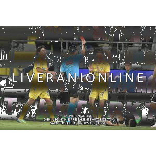 Frosinone vs Cesena Campionato Serie BKT - 6 Giornata Stadio B.Stirpe - Frosinone 30-09-2025 nella foto Arbitro Pezzuto espelle Kvernadze Foto Federico Gaetano - ag Aldo liverani ©FEDERICO GAETANO - AGENZIA ALDO LIVERANI SAS