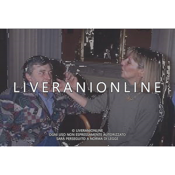 DIAP-RETROSPETTIVA PIERANGELO BERTOLI CANTANTE NELLA FTO PIERANGELO BERTOLI AL FESTIVAL DI SANREMO NELL\'ANNO 1992 CON LA MOGLIE BRUNA PATACCINI AG ALDO LIVERANI SAS