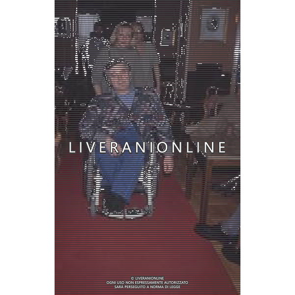 DIAP-RETROSPETTIVA PIERANGELO BERTOLI CANTANTE NELLA FTO PIERANGELO BERTOLI AL FESTIVAL DI SANREMO NELL\'ANNO 1992 CON LA MOGLIE BRUNA PATACCINI AG ALDO LIVERANI SAS