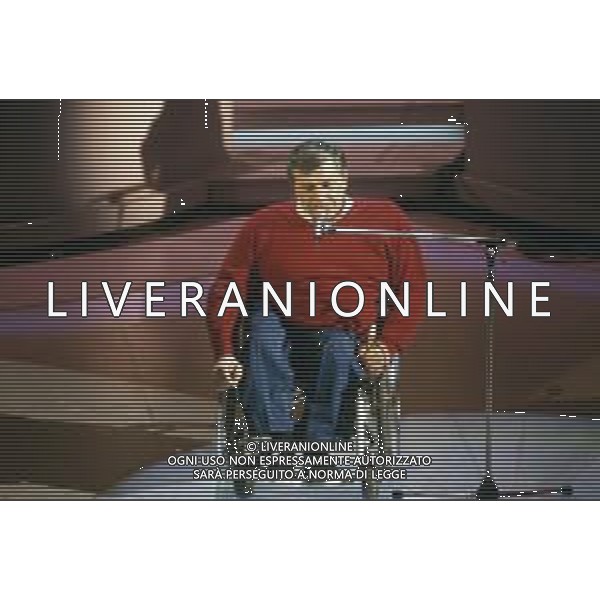DIAP-RETROSPETTIVA PIERANGELO BERTOLI CANTANTE NELLA FTO PIERANGELO BERTOLI AL FESTIVAL DI SANREMO NELL\'ANNO 1992 AG ALDO LIVERANI SAS
