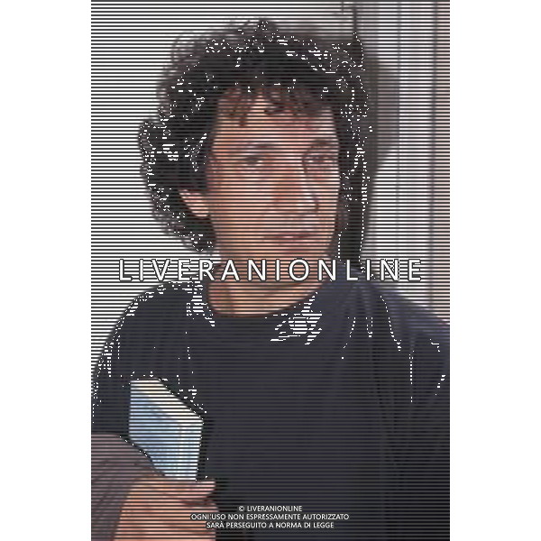 DIAP-RETROSPETTIVA EUGENIO BENNATO CANTANTE NELLA FOTO EUGENIO BENNATO A SANREMO NELL\'ANNO 1992 AG ALDO LIVERANI SAS