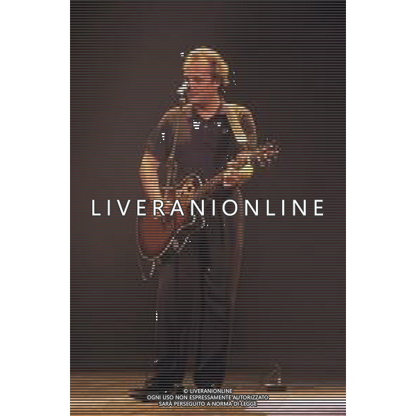 DIAP-RETROSPETTIVA EUGENIO FINARDI CANTANTE NELLA FOTO EUGENIO FINARDI NELL\'ANNO 1992 AG ALDO LIVERANI SAS